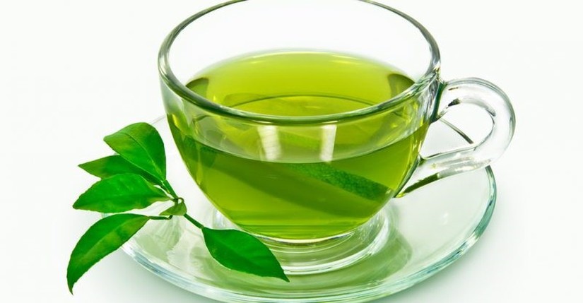 Uống trà xanh mỗi ngày giúp thải độc và căng sáng làn da