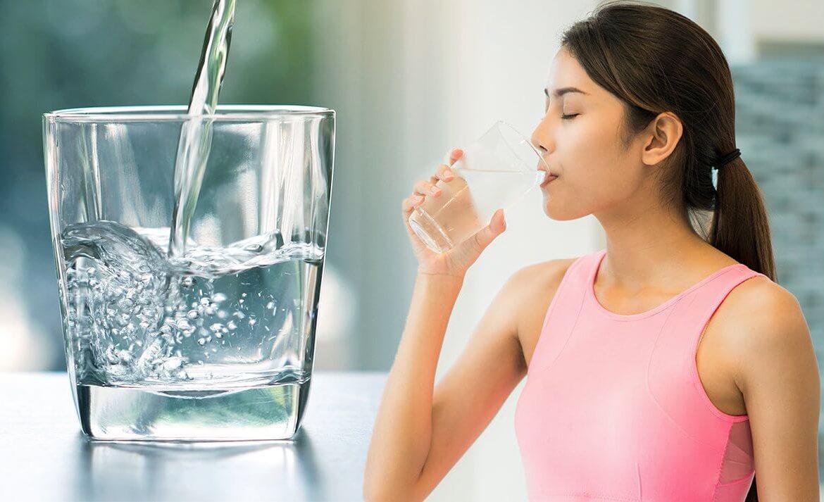 Uống nhiều nước thúc đẩy thải độc cơ thể