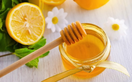Chanh với mật ong - Giảm viêm, trị nám hiệu quả