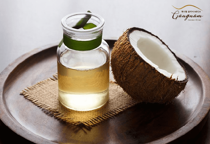 Sử dụng dầu dừa để dưỡng da khô