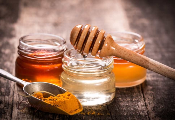 Uống nghệ với mật ong có đẹp da không?