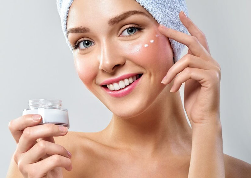 Đâu là các sản phẩm tái tạo da mặt hiệu quả bạn nên dùng?