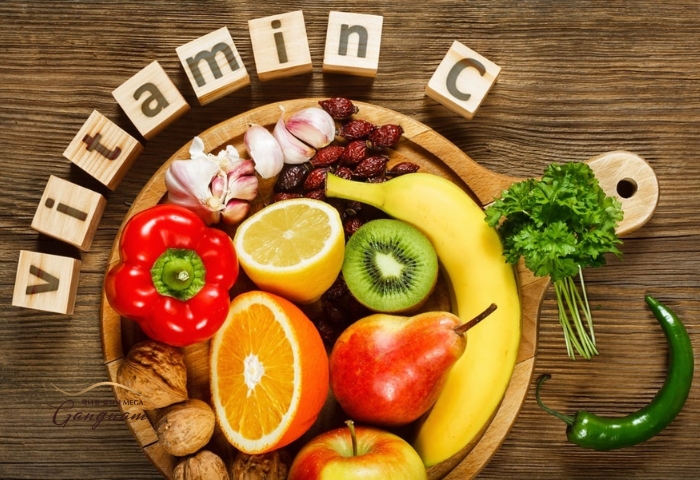Các nhóm thực phẩm giàu Vitamin C, E và Omega-3 giúp giảm cải thiện nếp nhăn vùng mắt