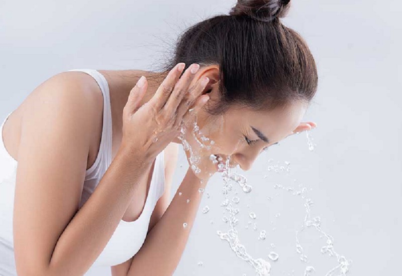 Rửa mặt như bình thường sau bao lâu nâng mũi?