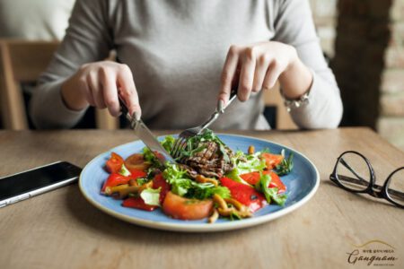 Nhịn ăn trưa có giảm cân không?