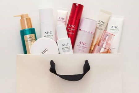 AHC nổi tiếng với người dùng về các sản phẩm chất lượng an toàn cho da