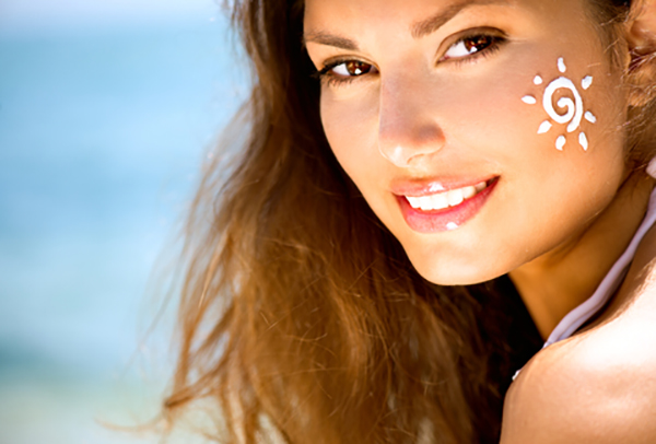 Việc sử dụng kem chống nắng mang lại những tác dụng bảo vệ da hữu ích sau laser