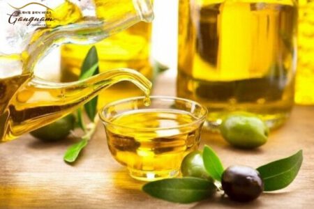 Lưu ý khi dưỡng da với dầu oliu