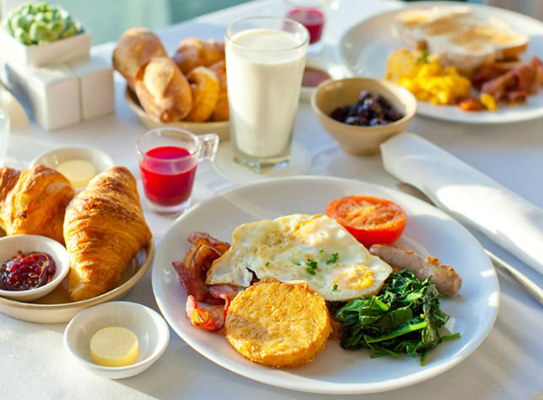 Bữa sáng nên nạp bao nhiêu calo?