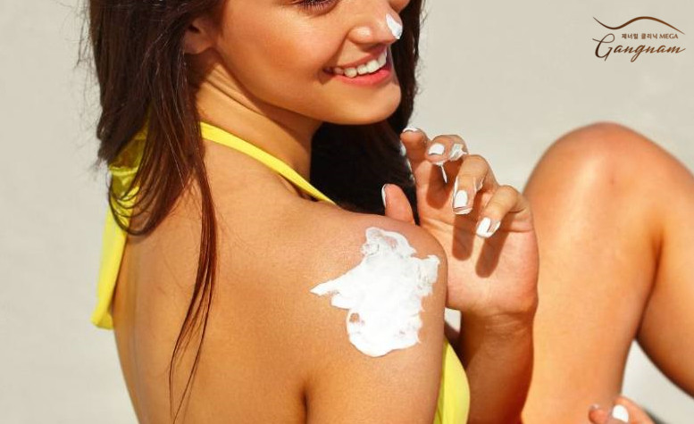 Kem chống nắng khi thoa lên da cần được apply đúng cách