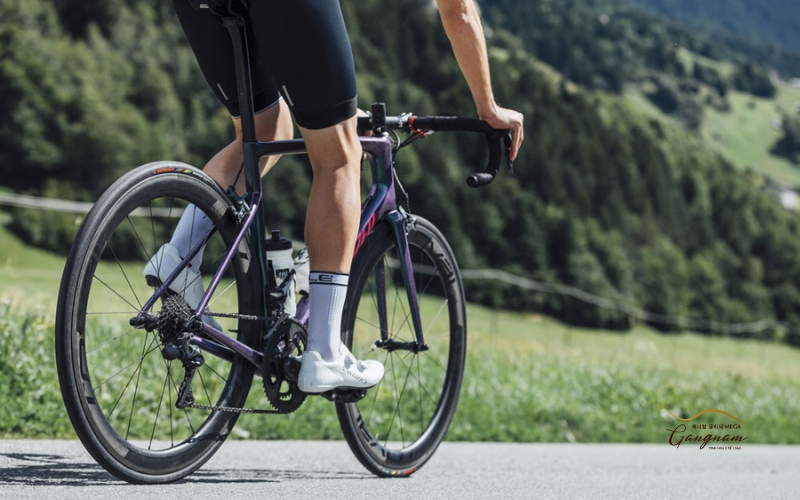 Hướng dẫn phương pháp đạp xe đúng cách, an toàn và phòng tránh chấn thương