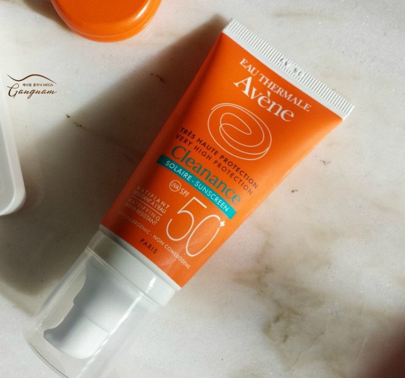 Chống nắng Avene Very High Protection Cleanance Sunscreen