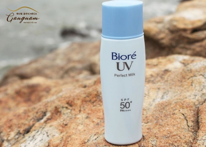 Kem chống nắng Biore UV Perfect Milk SPF50+ PA+++ chống nước tốt