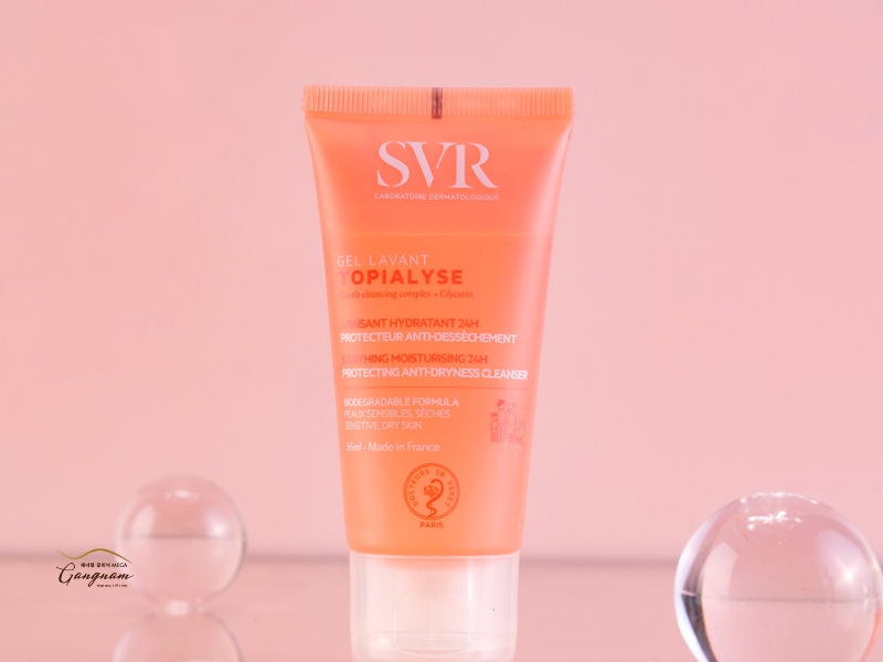 Sữa rửa mặt Topialyse Gel Lavant phù hợp với da nhạy cảm thiên khô, da khô đến rất khô