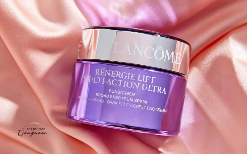 Kem xóa rãnh cười hiệu quả nhất của Lancome chính là Renergie Lift Multi-Action Ultra