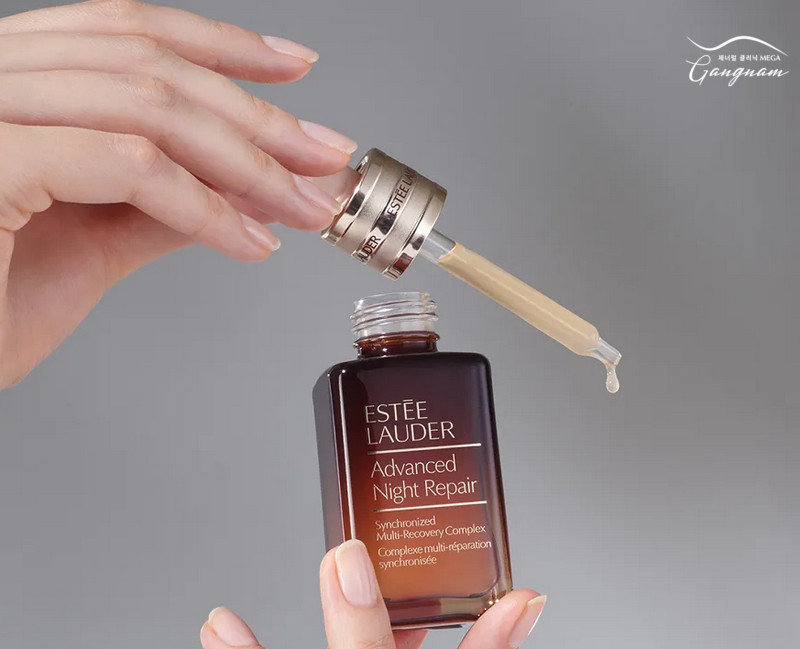 Serum nâng cơ Estee Lauder Advanced Night Repair sử dụng công nghệ độc quyền Chronolux ™ S.O.S