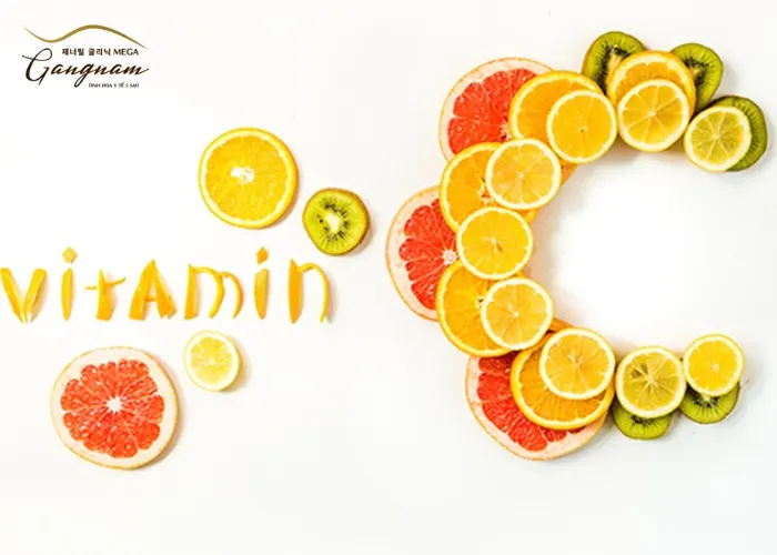 Vitamin C (Axit Ascorbic) chứa nhiều trong các loại rau quả như cam, quýt, chanh