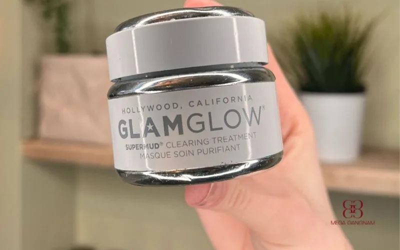 GlamGlow Supermud Clearing Treatment loại bỏ bã nhờn, cải thiện tình trạng da mụn đầu đen hiệu quả