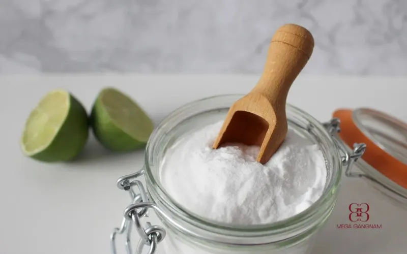 Baking soda có thể kết hợp với nhiều nguyên liệu để tăng hiệu quả trị mụn, kiềm dầu 