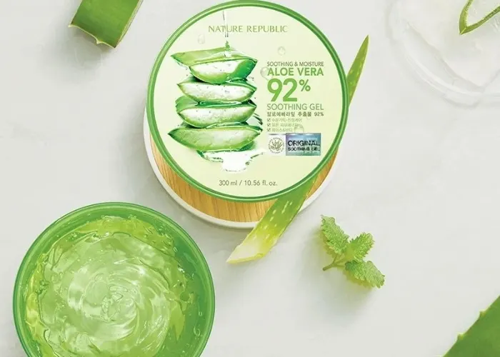 Gel Dưỡng Ẩm Nature Republic Soothing & Moisture Lô Hội 92% 300ml