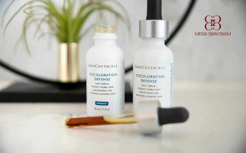 SkinCeuticals Discoloration Defense bổ sung Kojic acid 1% và các hoạt chất làm sáng da 