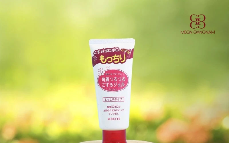 Rosette Gommage Peeling Gel phiên bản hồng với kết cấu dạng gel lỏng, làm sạch tế bào chết dịu nhẹ 